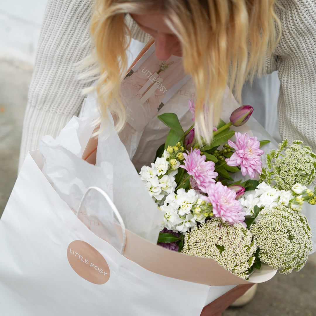 Hand-tied Bouquet Workshop | SEPTEMBER 13th SAT @ 10:30AM - 12PM